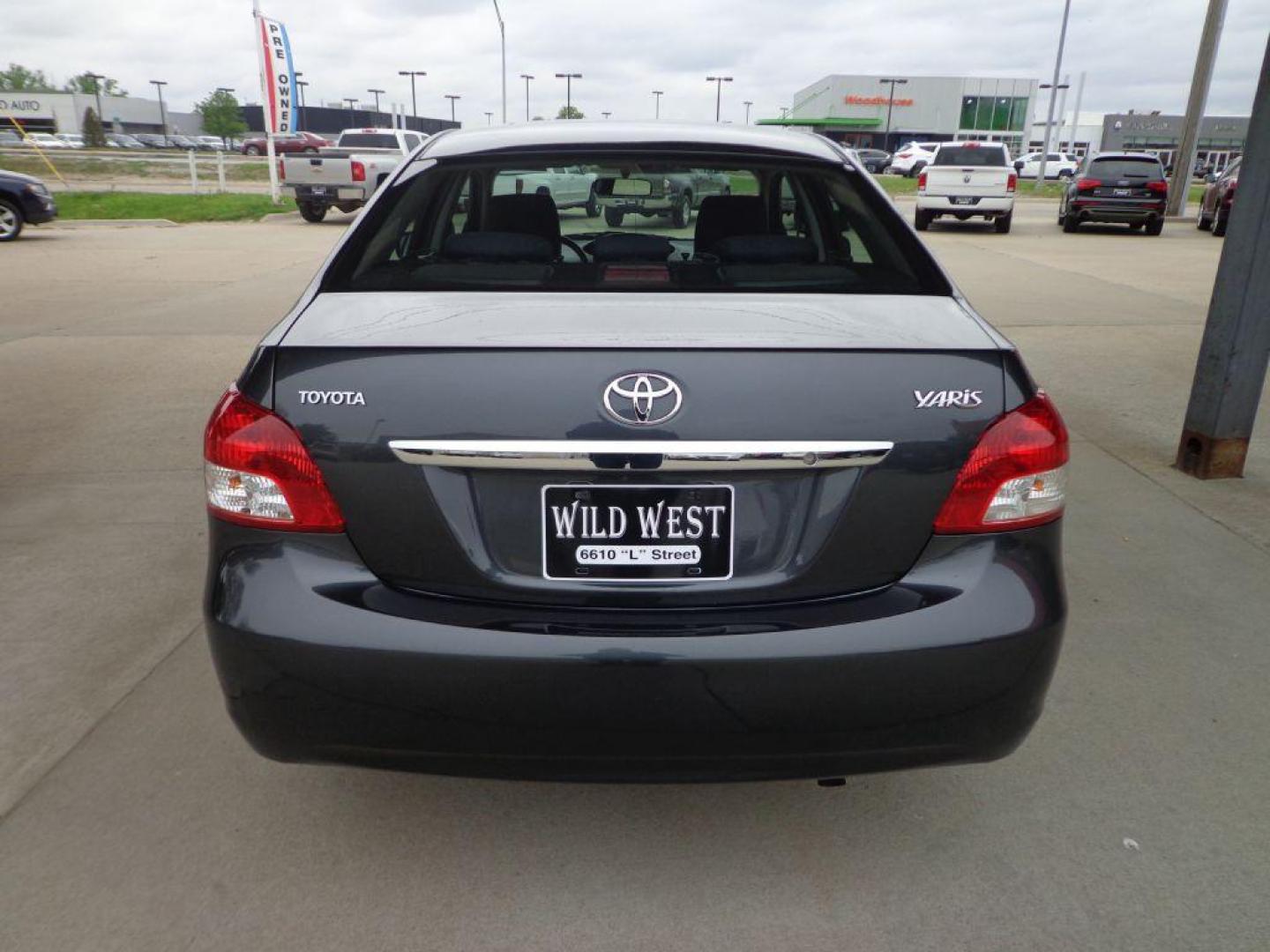 2010 GRAY TOYOTA YARIS (JTDBT4K38A1) with an 1.5L engine, Automatic transmission, located at 6610 L St., Omaha, NE, 68117, (402) 731-7800, 41.212872, -96.014702 - 2-OWNER CLEAN CARFAX LOW MILES WITH NEW TIRES! *****We have found that most customers do the majority of their shopping online before visiting a dealership. For this reason we feel it necessary to have a competitive price on our used vehicles right up front. We spend time researching the region - Photo#4