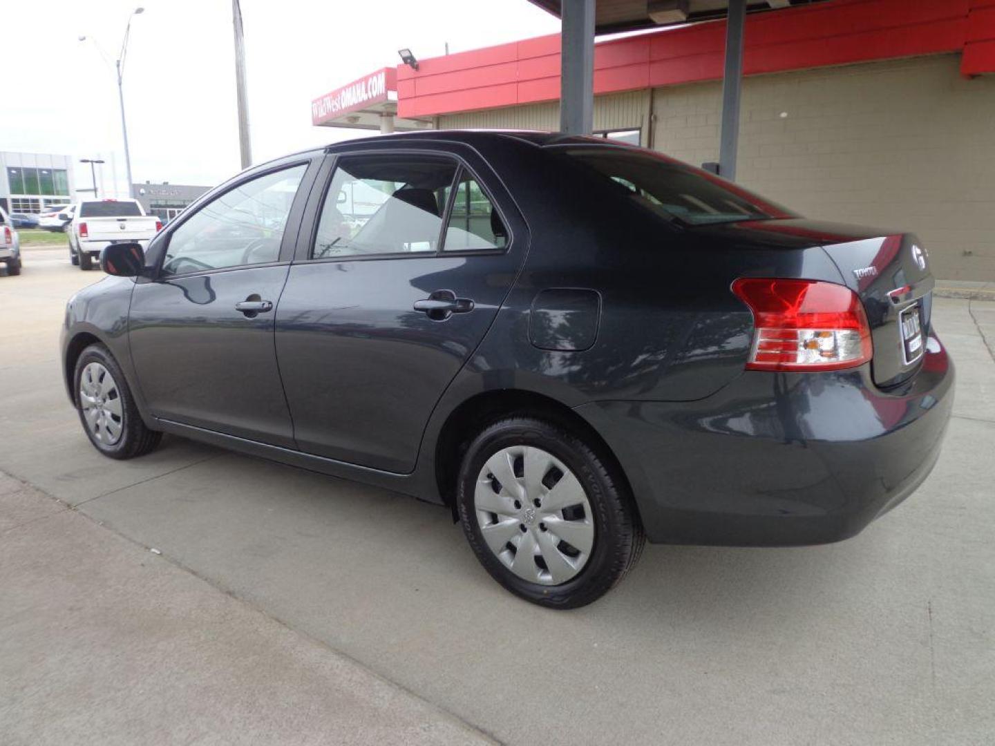 2010 GRAY TOYOTA YARIS (JTDBT4K38A1) with an 1.5L engine, Automatic transmission, located at 6610 L St., Omaha, NE, 68117, (402) 731-7800, 41.212872, -96.014702 - 2-OWNER CLEAN CARFAX LOW MILES WITH NEW TIRES! *****We have found that most customers do the majority of their shopping online before visiting a dealership. For this reason we feel it necessary to have a competitive price on our used vehicles right up front. We spend time researching the region - Photo#5