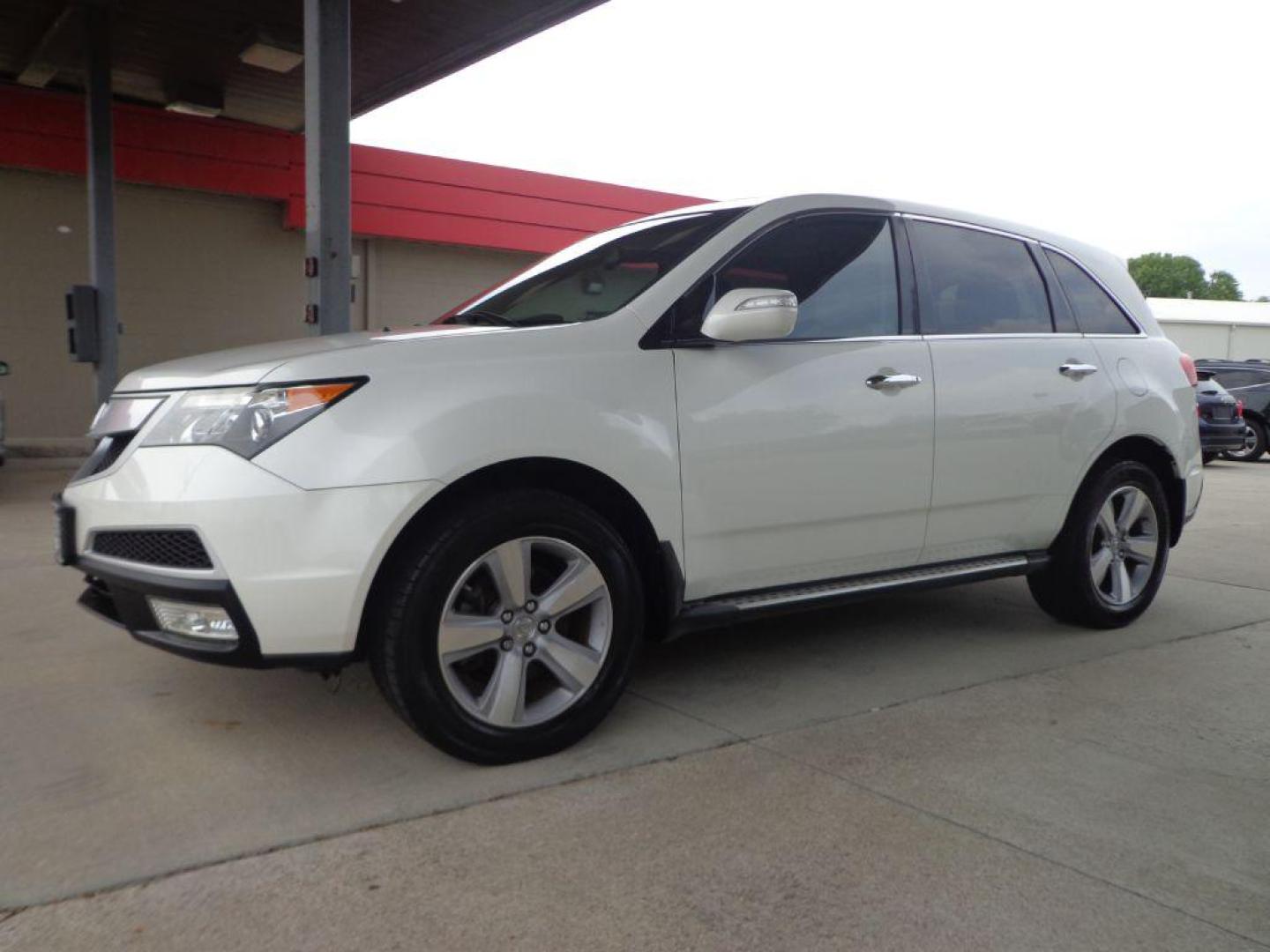 2011 WHITE ACURA MDX TECHNOLOGY (2HNYD2H45BH) with an 3.7L engine, Automatic transmission, located at 6610 L St., Omaha, NE, 68117, (402) 731-7800, 41.212872, -96.014702 - SHARP 1-OWNER CLEAN CARFAX LOW MILEAGE 3RD ROW SEATING LOADED WITH OPTIONS! *****We have found that most customers do the majority of their shopping online before visiting a dealership. For this reason we feel it necessary to have a competitive price on our used vehicles right up front. We s - Photo#0