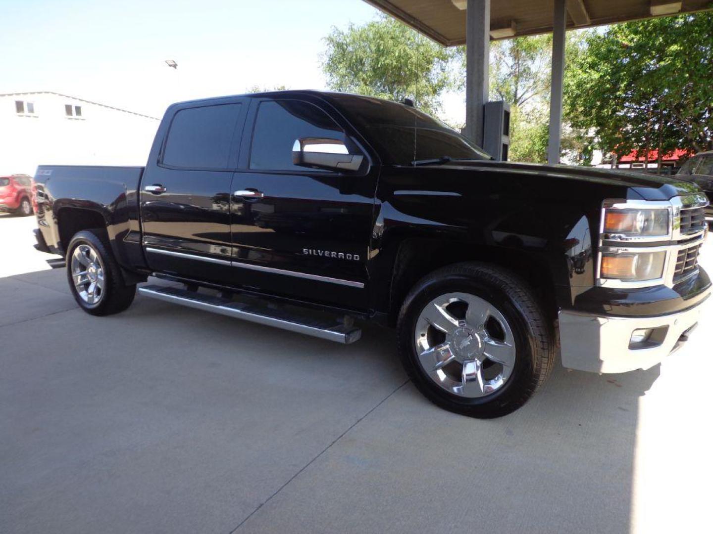 2014 BLACK CHEVROLET SILVERADO 1500 LTZ (3GCUKSECXEG) with an 5.3L engine, Automatic transmission, located at 6610 L St., Omaha, NE, 68117, (402) 731-7800, 41.212872, -96.014702 - Photo#2