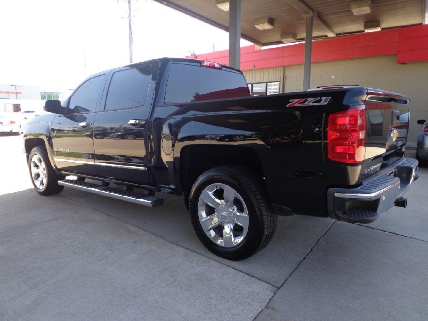 2014 BLACK CHEVROLET SILVERADO 1500 LTZ (3GCUKSECXEG) with an 5.3L engine, Automatic transmission, located at 6610 L St., Omaha, NE, 68117, (402) 731-7800, 41.212872, -96.014702 - Photo#5