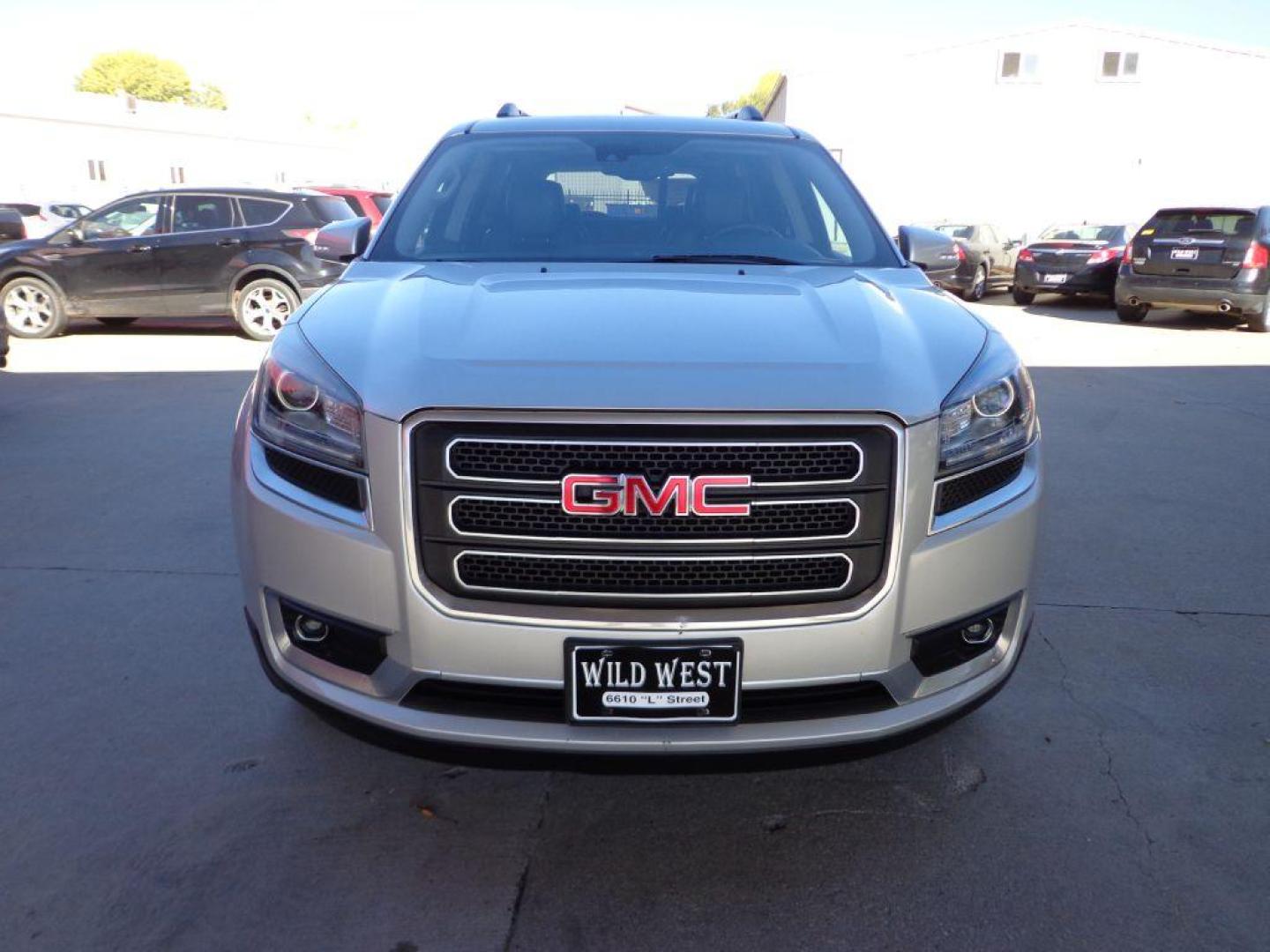 2014 SILVER GMC ACADIA SLT-1 (1GKKVRKD7EJ) with an 3.6L engine, Automatic transmission, located at 6610 L St., Omaha, NE, 68117, (402) 731-7800, 41.212872, -96.014702 - Photo#1