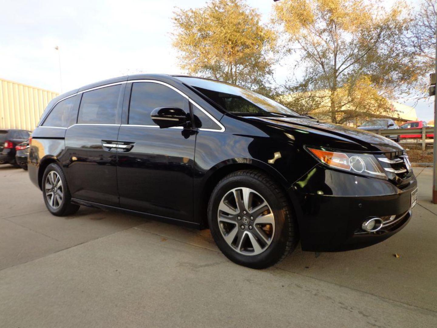 2014 BLACK HONDA ODYSSEY TOURING (5FNRL5H90EB) with an 3.5L engine, Automatic transmission, located at 6610 L St., Omaha, NE, 68117, (402) 731-7800, 41.212872, -96.014702 - Photo#1