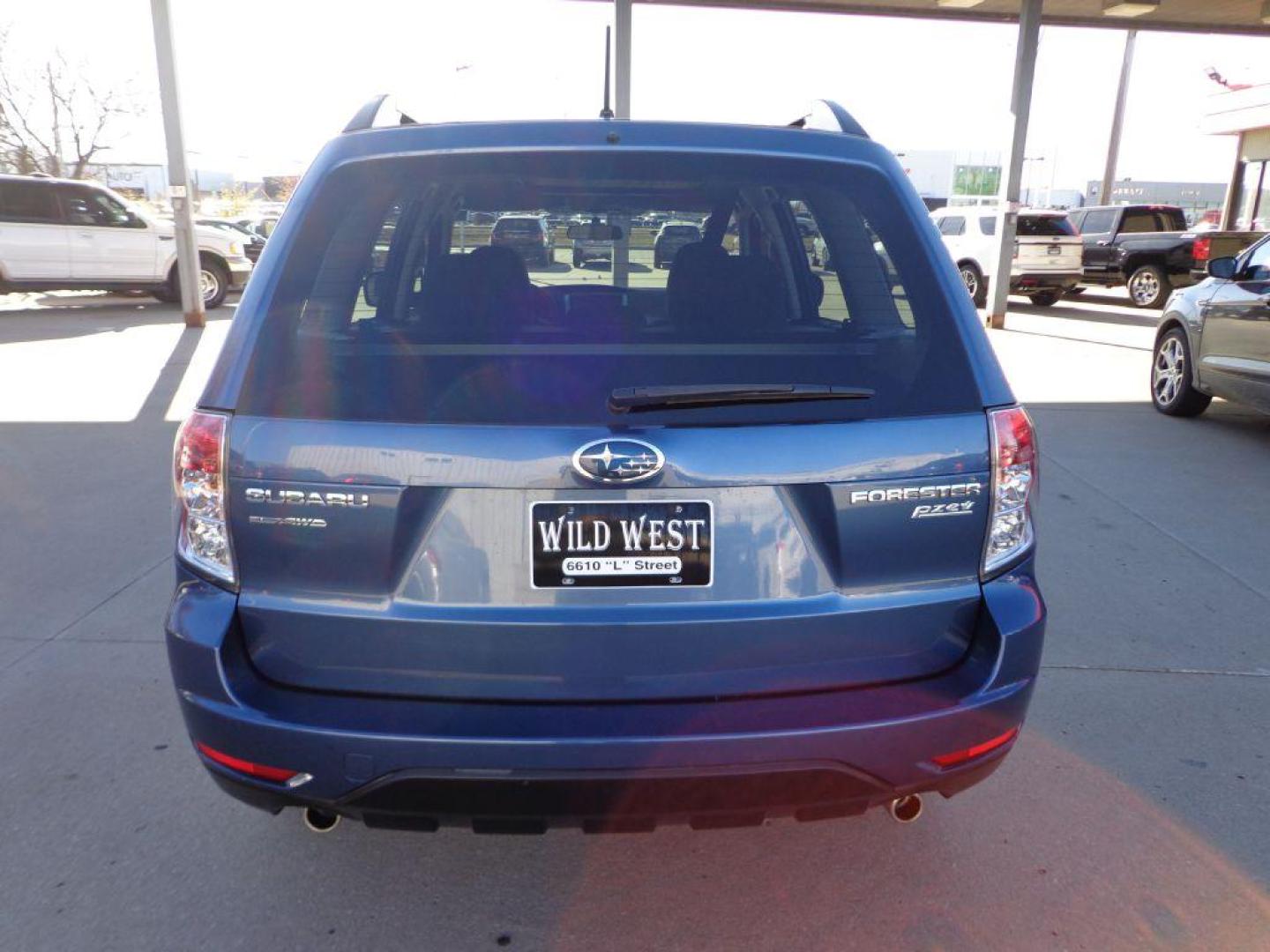 2011 BLUE SUBARU FORESTER 2.5X (JF2SHABCXBH) with an 2.5L engine, Automatic transmission, located at 6610 L St., Omaha, NE, 68117, (402) 731-7800, 41.212872, -96.014702 - Photo#4