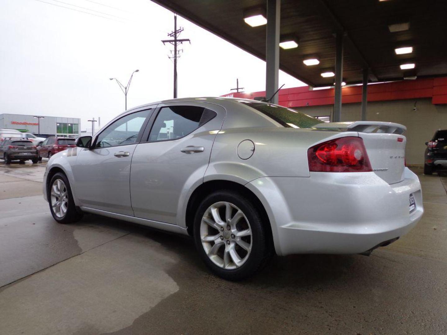 2012 SILVER DODGE AVENGER R/T (1C3CDZBG0CN) with an 3.6L engine, Automatic transmission, located at 6610 L St., Omaha, NE, 68117, (402) 731-7800, 41.212872, -96.014702 - Photo#5