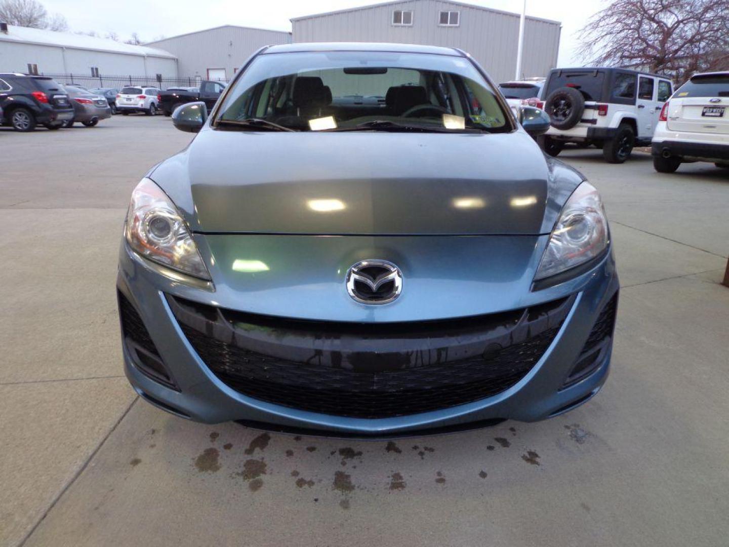 2011 BLUE MAZDA 3 I TOURING (JM1BL1VG5B1) with an 2.0L engine, Automatic transmission, located at 6610 L St., Omaha, NE, 68117, (402) 731-7800, 41.212872, -96.014702 - 1-OWNER CLEAN CARFAX LOW MILEAGE WITH A SUNROOF! *****We have found that most customers do the majority of their shopping online before visiting a dealership. For this reason we feel it necessary to have a competitive price on our used vehicles right up front. We spend time researching the regi - Photo#1