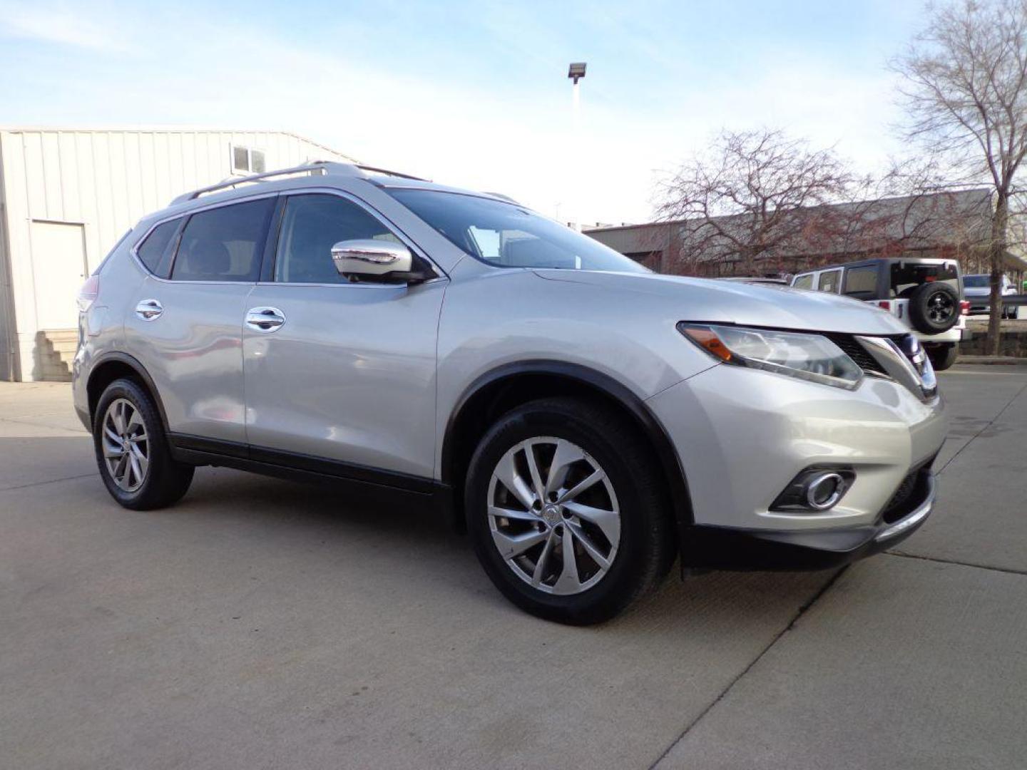 2014 SILVER NISSAN ROGUE SL (5N1AT2MV9EC) with an 2.5L engine, Continuously Variable transmission, located at 6610 L St., Omaha, NE, 68117, (402) 731-7800, 41.212872, -96.014702 - 1-OWNER CLEAN CARFAX LOW MILEAGE WITH SL PREMIUM PACKAGE! *****We have found that most customers do the majority of their shopping online before visiting a dealership. For this reason we feel it necessary to have a competitive price on our used vehicles right up front. We spend time researchin - Photo#2