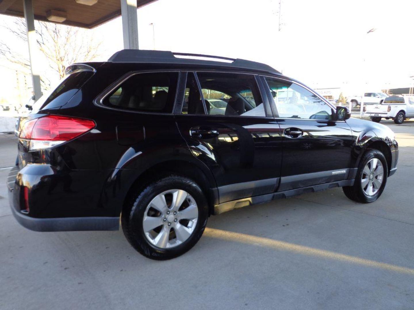 2010 BLACK SUBARU OUTBACK 3.6R LIMITED (4S4BRDKCXA2) with an 3.6L engine, Continuously Variable transmission, located at 6610 L St., Omaha, NE, 68117, (402) 731-7800, 41.212872, -96.014702 - Photo#3