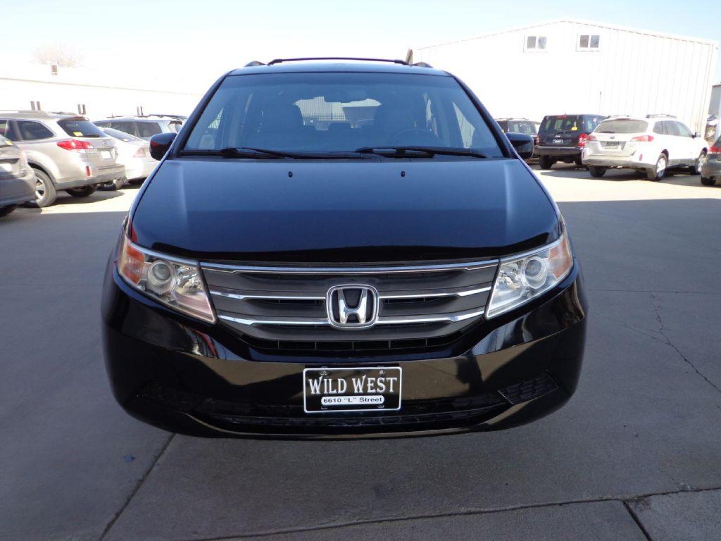 2013 BLACK HONDA ODYSSEY EXL (5FNRL5H66DB) with an 3.5L engine, Automatic transmission, located at 6610 L St., Omaha, NE, 68117, (402) 731-7800, 41.212872, -96.014702 - Photo#1