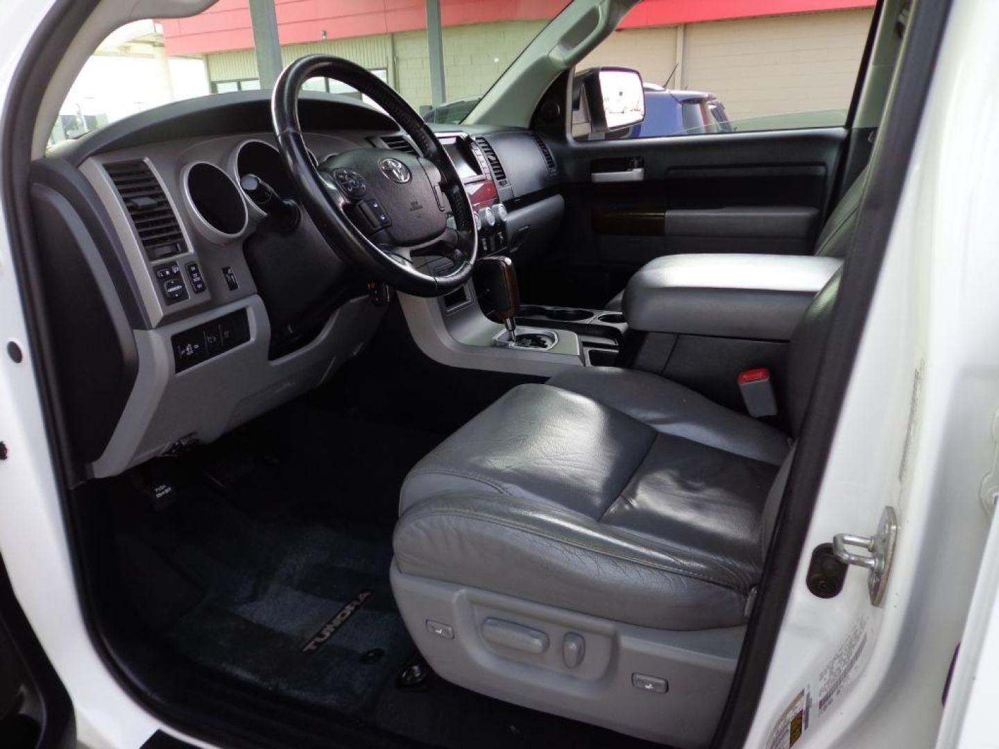 2013 WHITE TOYOTA TUNDRA CREWMAX LIMITED (5TFHY5F13DX) with an 5.7L engine, Automatic transmission, located at 6610 L St., Omaha, NE, 68117, (402) 731-7800, 41.212872, -96.014702 - Photo#14