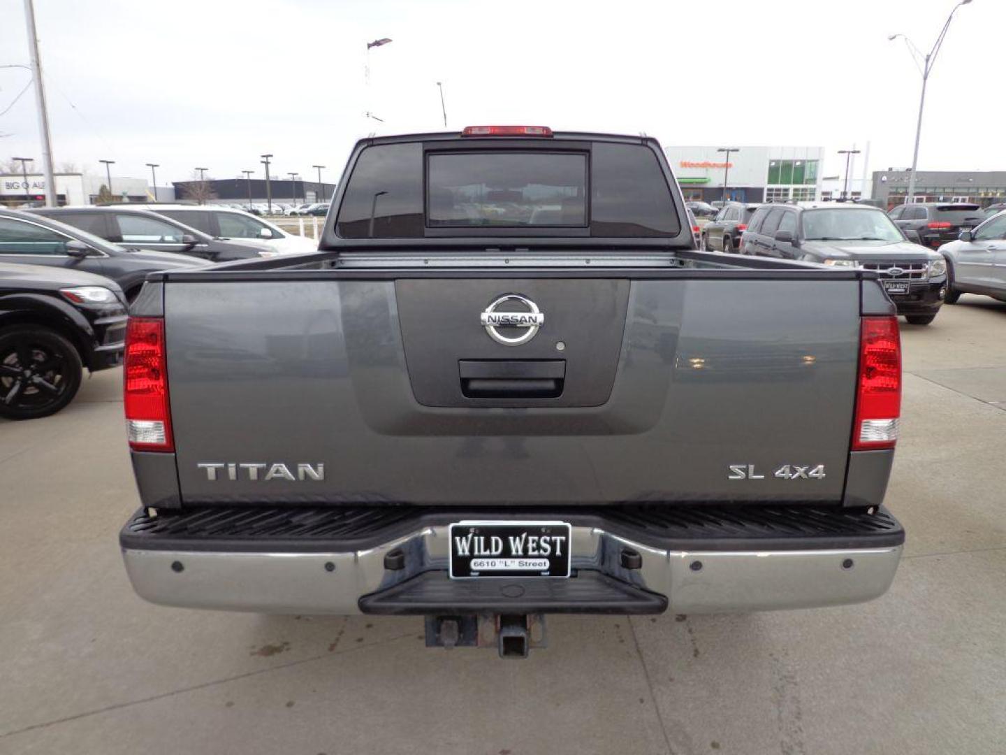 2011 GRAY NISSAN TITAN SL (1N6AA0EC5BN) with an 5.6L engine, Automatic transmission, located at 6610 L St., Omaha, NE, 68117, (402) 731-7800, 41.212872, -96.014702 - 2-OWNER CLEAN CARFAX RUST-FREE LOW MILE SL PACKAGE WITH HEATED LEATHER, SUNROOF, REAR ENTERTAINMENT, NAV AND NEWER TIRES! *****We have found that most customers do the majority of their shopping online before visiting a dealership. For this reason we feel it necessary to have a competitive pr - Photo#4