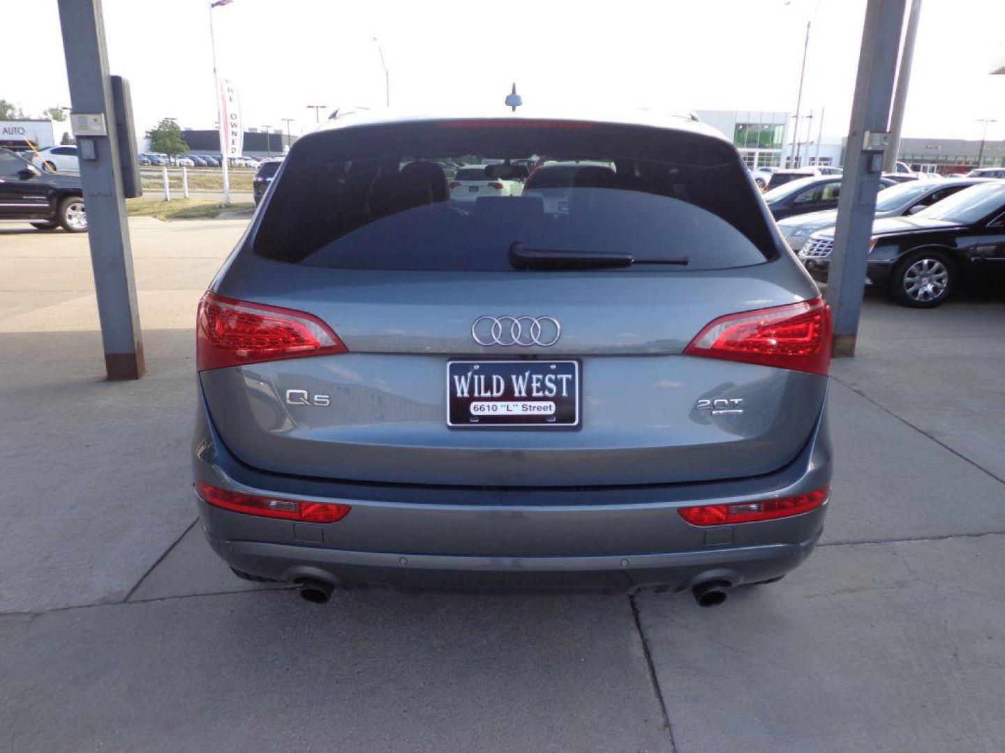 2012 GRAY AUDI Q5 PREMIUM PLUS (WA1LFAFP5CA) with an 2.0L engine, Automatic transmission, located at 6610 L St., Omaha, NE, 68117, (402) 731-7800, 41.212872, -96.014702 - 1-OWNER CLEAN CARFAX LOW MILEAGE LOADED WITH OPTIONS AND NEWER TIRES! *****We have found that most customers do the majority of their shopping online before visiting a dealership. For this reason we feel it necessary to have a competitive price on our used vehicles right up front. We spend time - Photo#4