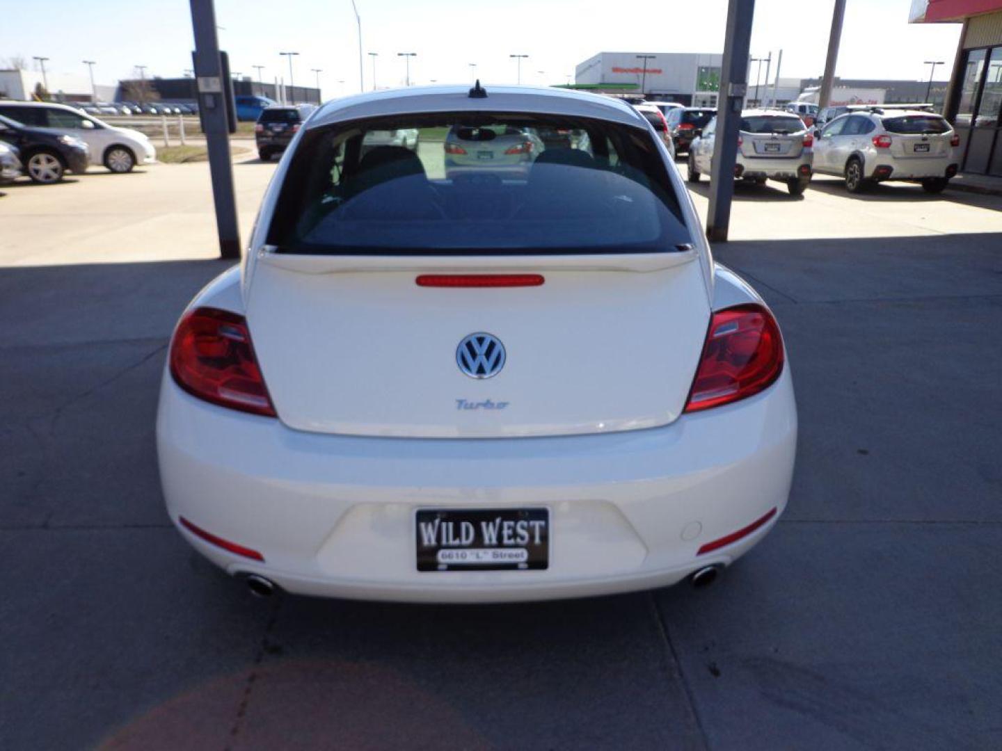 2013 WHITE VOLKSWAGEN BEETLE TURBO (3VWV67AT7DM) with an 2.0L engine, Automatic transmission, located at 6610 L St., Omaha, NE, 68117, (402) 731-7800, 41.212872, -96.014702 - 2-OWNER CLEAN CARFAX LOW MILEAGE WITH A SUNROOF, FENDER AUDIO AND NEWER TIRES! *****We have found that most customers do the majority of their shopping online before visiting a dealership. For this reason we feel it necessary to have a competitive price on our used vehicles right up front. We - Photo#4