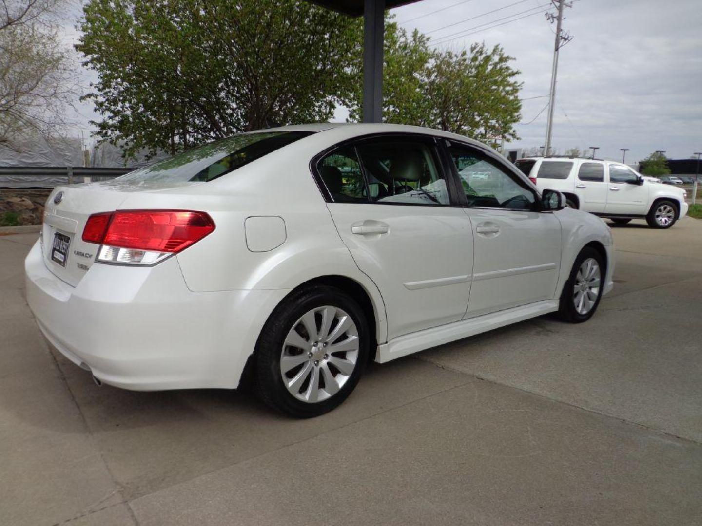 2011 WHITE SUBARU LEGACY 3.6R LIMITED (4S3BMDL68B2) with an 3.6L engine, Automatic transmission, located at 6610 L St., Omaha, NE, 68117, (402) 731-7800, 41.212872, -96.014702 - 1-OWNER CLEAN CARFAX LOW MILEAGE LOADED WITH HEATED LEATHER, SUNROOF, NAV, BACKUP CAM, PREMIUM AUDIO AND NEWER TIRES! *****We have found that most customers do the majority of their shopping online before visiting a dealership. For this reason we feel it necessary to have a competitive price o - Photo#3