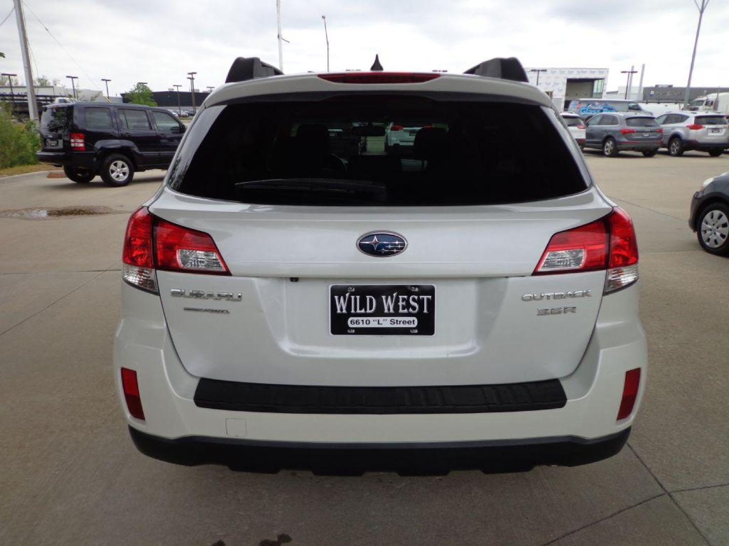 2012 WHITE SUBARU OUTBACK 3.6R LIMITED (4S4BRDLC8C2) with an 3.6L engine, Automatic transmission, located at 6610 L St., Omaha, NE, 68117, (402) 731-7800, 41.212872, -96.014702 - 1-OWNER CLEAN CARFAX LOW MILEAGE LOADED WITH HEATED LEATHER, SUNROOF, NAV, BACKUP CAM AND NEWER TIRES! *****We have found that most customers do the majority of their shopping online before visiting a dealership. For this reason we feel it necessary to have a competitive price on our used vehic - Photo#4