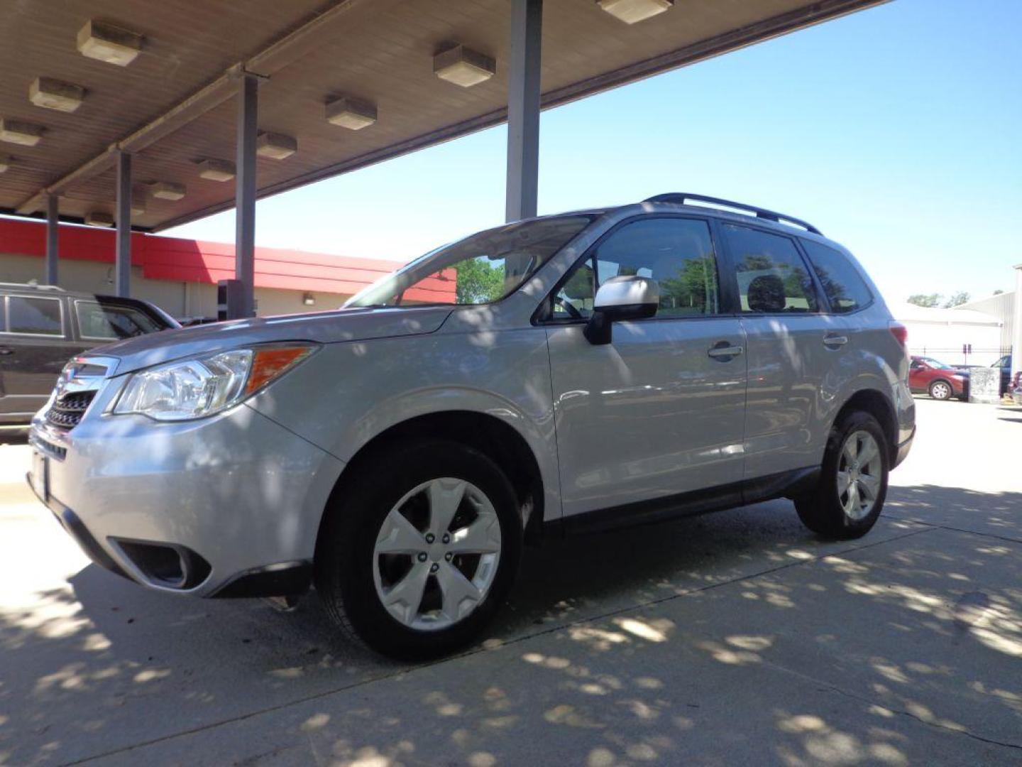 2016 SILVER SUBARU FORESTER 2.5I PREMIUM (JF2SJAFC1GH) with an 2.5L engine, Continuously Variable transmission, located at 6610 L St., Omaha, NE, 68117, (402) 731-7800, 41.212872, -96.014702 - 1-OWNER CLEAN CARFAX WITH HEATED SEATS, PANORAMIC ROOF, BACKUP CAM AND NEWER TIRES! *****We have found that most customers do the majority of their shopping online before visiting a dealership. For this reason we feel it necessary to have a competitive price on our used vehicles right up front. - Photo#0