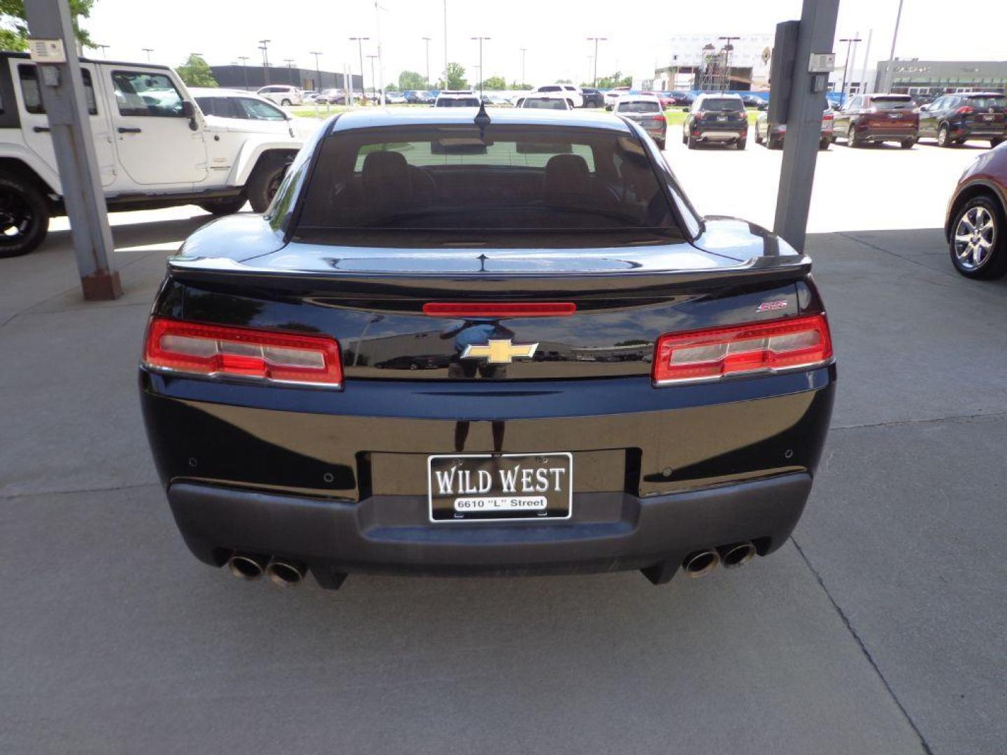 2014 BLACK CHEVROLET CAMARO 2SS (2G1FT1EW8E9) with an 6.2L engine, 6-Speed Manual transmission, located at 6610 L St., Omaha, NE, 68117, (402) 731-7800, 41.212872, -96.014702 - 1-OWNER CLEAN CARFAX, LOW MILEAGE LOADED WITH LEATHER, SUNROOF, NAV, BACKUP CAM, PREMIUM AUDIO AND NEWER TIRES! *****We have found that most customers do the majority of their shopping online before visiting a dealership. For this reason we feel it necessary to have a competitive price on our u - Photo#4