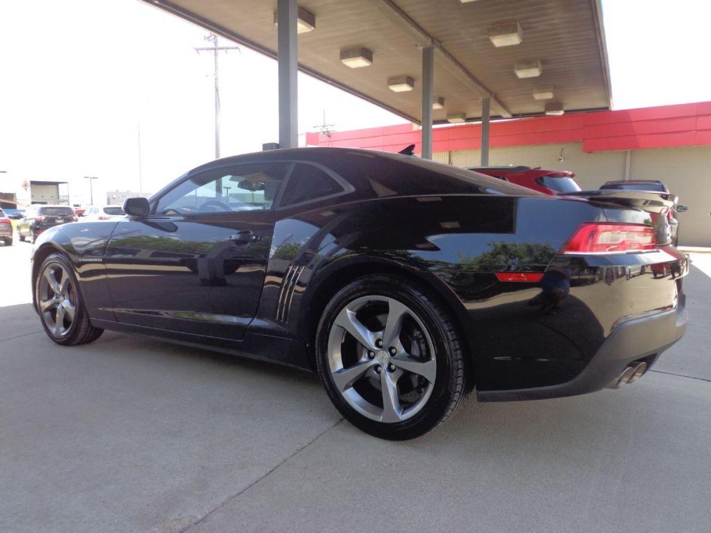 2014 BLACK CHEVROLET CAMARO 2SS (2G1FT1EW8E9) with an 6.2L engine, 6-Speed Manual transmission, located at 6610 L St., Omaha, NE, 68117, (402) 731-7800, 41.212872, -96.014702 - 1-OWNER CLEAN CARFAX, LOW MILEAGE LOADED WITH LEATHER, SUNROOF, NAV, BACKUP CAM, PREMIUM AUDIO AND NEWER TIRES! *****We have found that most customers do the majority of their shopping online before visiting a dealership. For this reason we feel it necessary to have a competitive price on our u - Photo#5