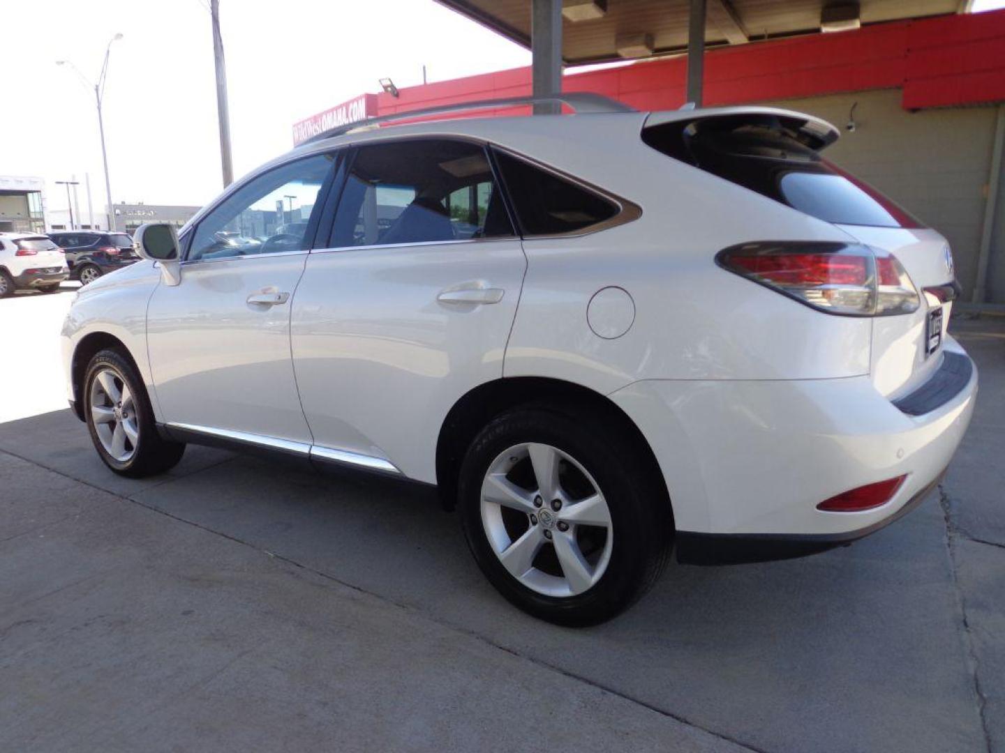 2013 WHITE LEXUS RX 350 BASE (2T2BK1BA8DC) with an 3.5L engine, Automatic transmission, located at 6610 L St., Omaha, NE, 68117, (402) 731-7800, 41.212872, -96.014702 - 2-OWNER CLEAN CARFAX , LOW MILEAGE LOADED WITH HEATED/COOLED SEATS, BACKUP CAM, NAV, SUNROOF AND MUCH MORE! *****We have found that most customers do the majority of their shopping online before visiting a dealership. For this reason we feel it necessary to have a competitive price on our used - Photo#5