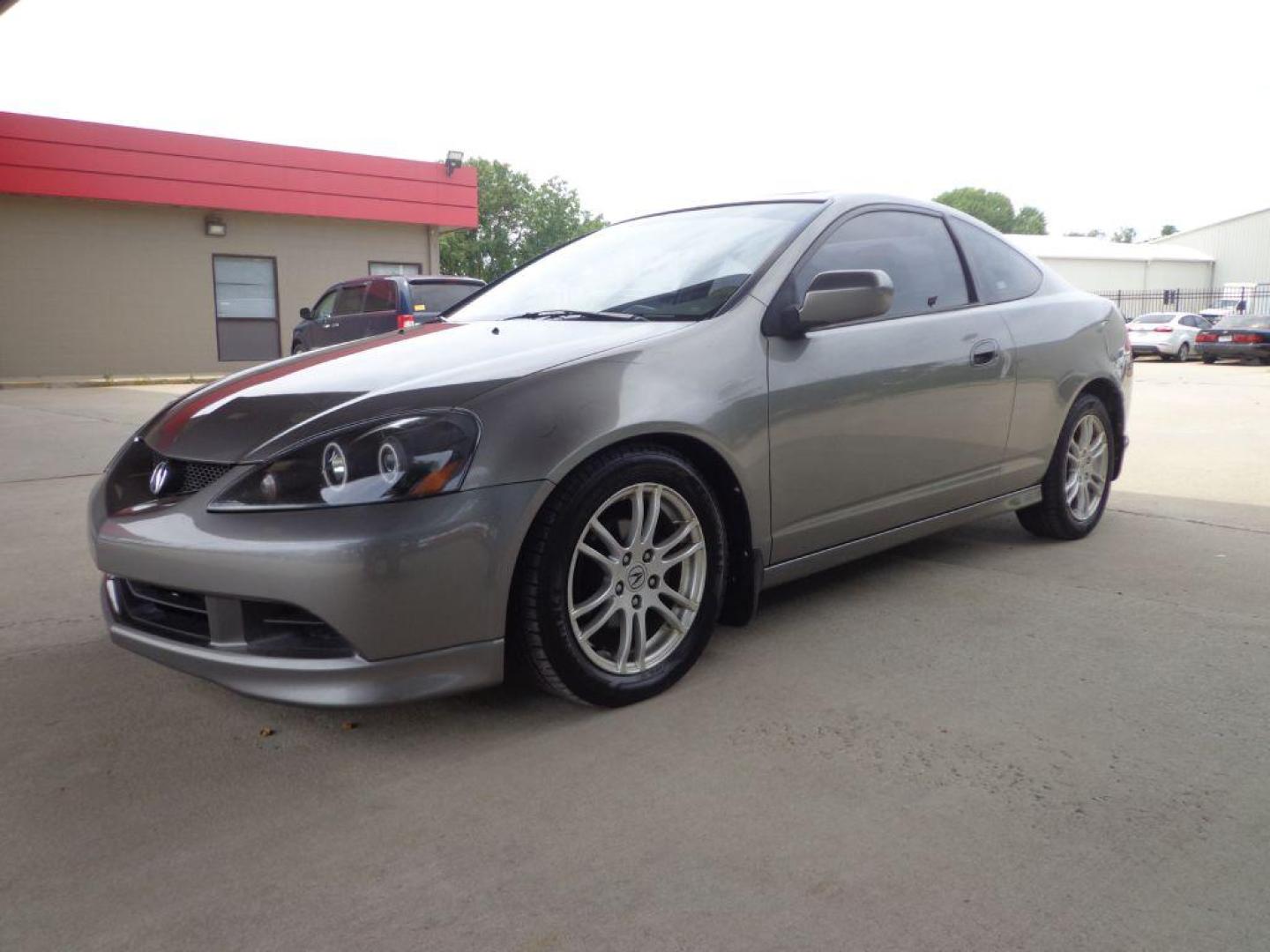 2005 TAN ACURA RSX (JH4DC54805S) with an 2.0L engine, Automatic transmission, located at 6610 L St., Omaha, NE, 68117, (402) 731-7800, 41.212872, -96.014702 - Photo#0