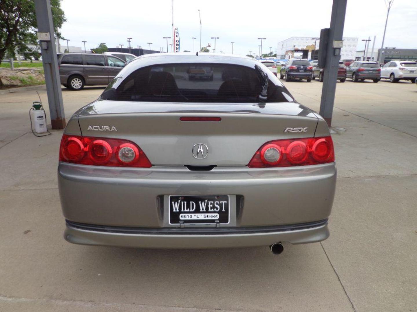 2005 TAN ACURA RSX (JH4DC54805S) with an 2.0L engine, Automatic transmission, located at 6610 L St., Omaha, NE, 68117, (402) 731-7800, 41.212872, -96.014702 - Photo#4