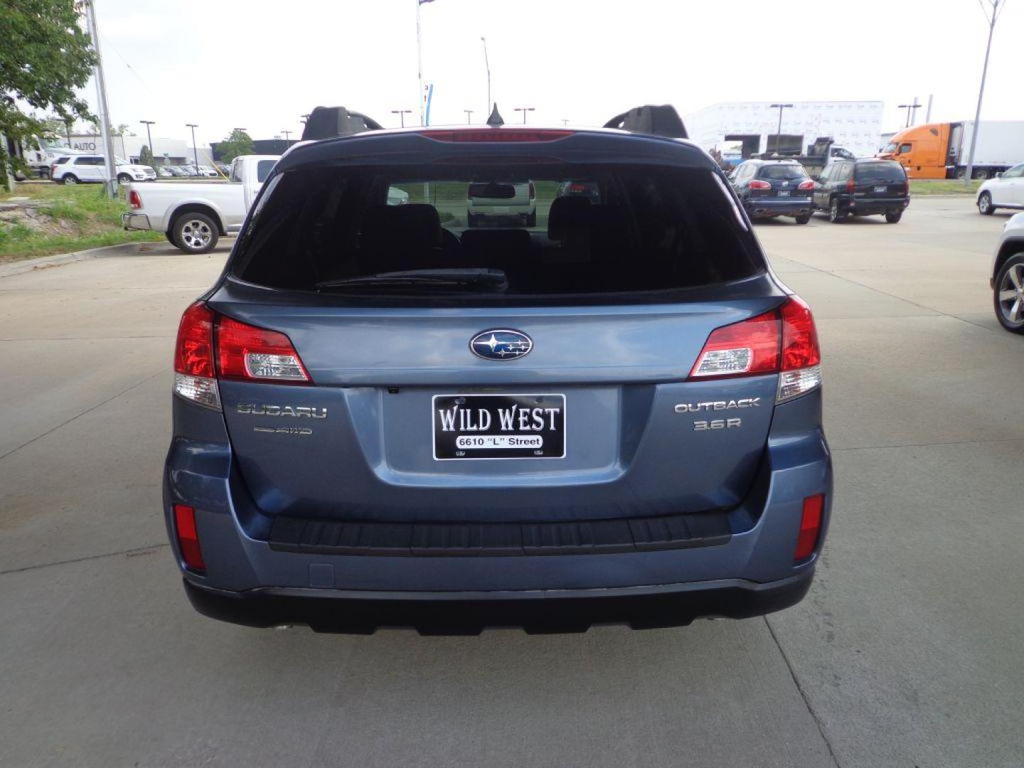 2013 BLUE SUBARU OUTBACK 3.6R LIMITED (4S4BRDKC2D2) with an 3.6L engine, Continuously Variable transmission, located at 6610 L St., Omaha, NE, 68117, (402) 731-7800, 41.212872, -96.014702 - 2-OWNER CLEAN CARFAX, LOW MILES WITH HEATED LEATHER, SUNROOF, BACKUP CAM, REMOTE START AND NEWER TIRES! *****We have found that most customers do the majority of their shopping online before visiting a dealership. For this reason we feel it necessary to have a competitive price on our used veh - Photo#4