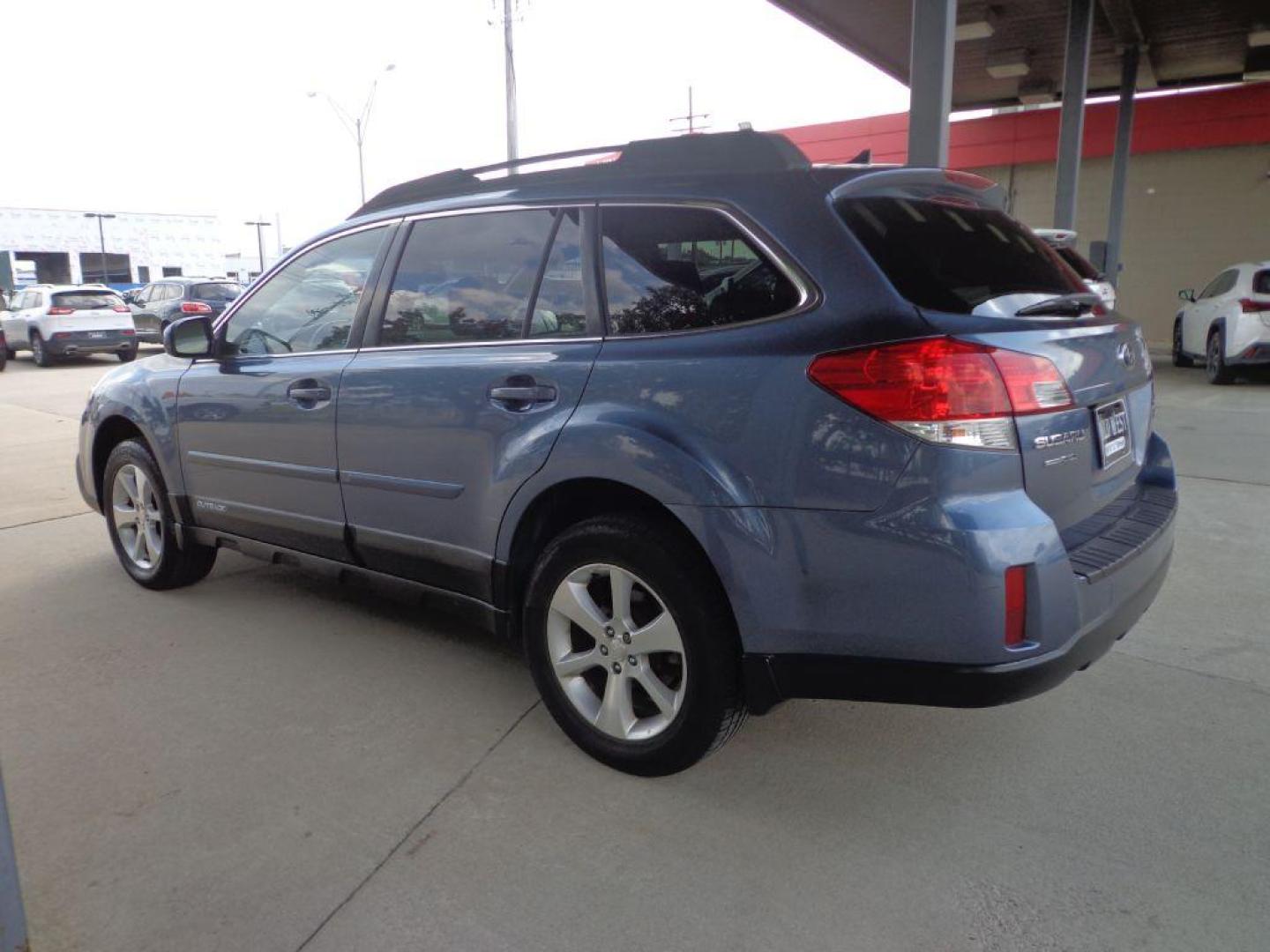 2013 BLUE SUBARU OUTBACK 3.6R LIMITED (4S4BRDKC2D2) with an 3.6L engine, Continuously Variable transmission, located at 6610 L St., Omaha, NE, 68117, (402) 731-7800, 41.212872, -96.014702 - 2-OWNER CLEAN CARFAX, LOW MILES WITH HEATED LEATHER, SUNROOF, BACKUP CAM, REMOTE START AND NEWER TIRES! *****We have found that most customers do the majority of their shopping online before visiting a dealership. For this reason we feel it necessary to have a competitive price on our used veh - Photo#5