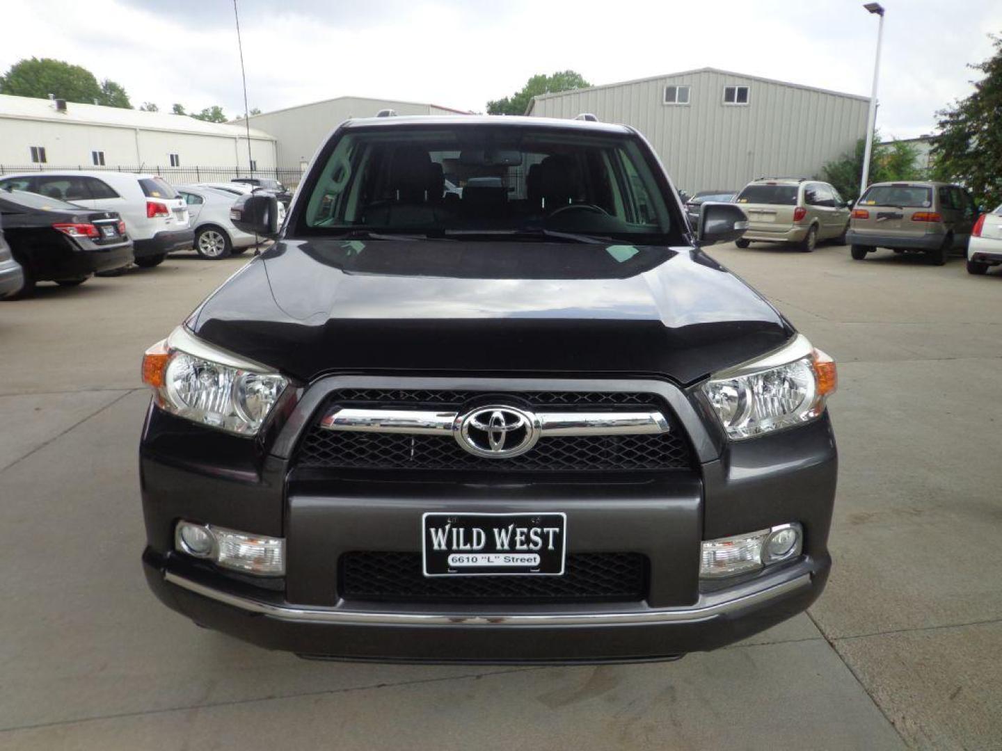 2013 GRAY TOYOTA 4RUNNER SR5 (JTEBU5JR9D5) with an 4.0L engine, Automatic transmission, located at 6610 L St., Omaha, NE, 68117, (402) 731-7800, 41.212872, -96.014702 - Photo#1