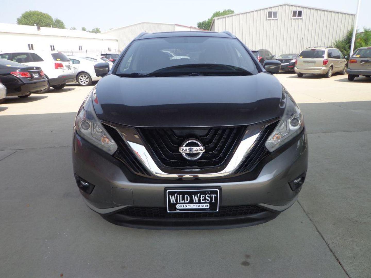 2015 GRAY NISSAN MURANO SL (5N1AZ2MH6FN) with an 3.5L engine, Continuously Variable transmission, located at 6610 L St., Omaha, NE, 68117, (402) 731-7800, 41.212872, -96.014702 - SL LOADED WITH COMFORT AND CONVENIENCE PACKAGE, LOW MILEAGE, A CLEAN CARFAX, NAV, BLIND SPOT ASSIST, SUNROOF AND NEWER TIRES! *****We have found that most customers do the majority of their shopping online before visiting a dealership. For this reason we feel it necessary to have a competitive - Photo#1