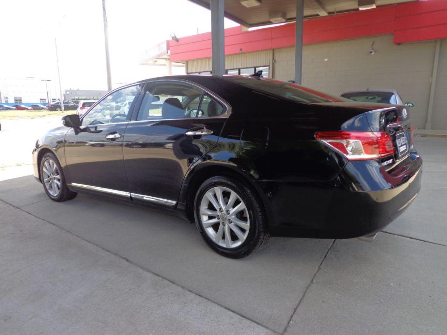 2010 BLACK LEXUS ES 350 (JTHBK1EGXA2) with an 3.5L engine, Automatic transmission, located at 6610 L St., Omaha, NE, 68117, (402) 731-7800, 41.212872, -96.014702 - 2-OWNER CLEAN CARFAX LOW MILEAGE! *****We have found that most customers do the majority of their shopping online before visiting a dealership. For this reason we feel it necessary to have a competitive price on our used vehicles right up front. We spend time researching the region to ensure ou - Photo#5