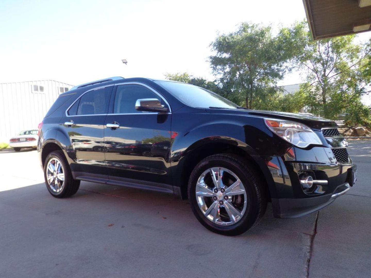 2015 BLACK CHEVROLET EQUINOX LTZ (2GNFLHE30F6) with an 3.6L engine, Automatic transmission, located at 6610 L St., Omaha, NE, 68117, (402) 731-7800, 41.212872, -96.014702 - Photo#2