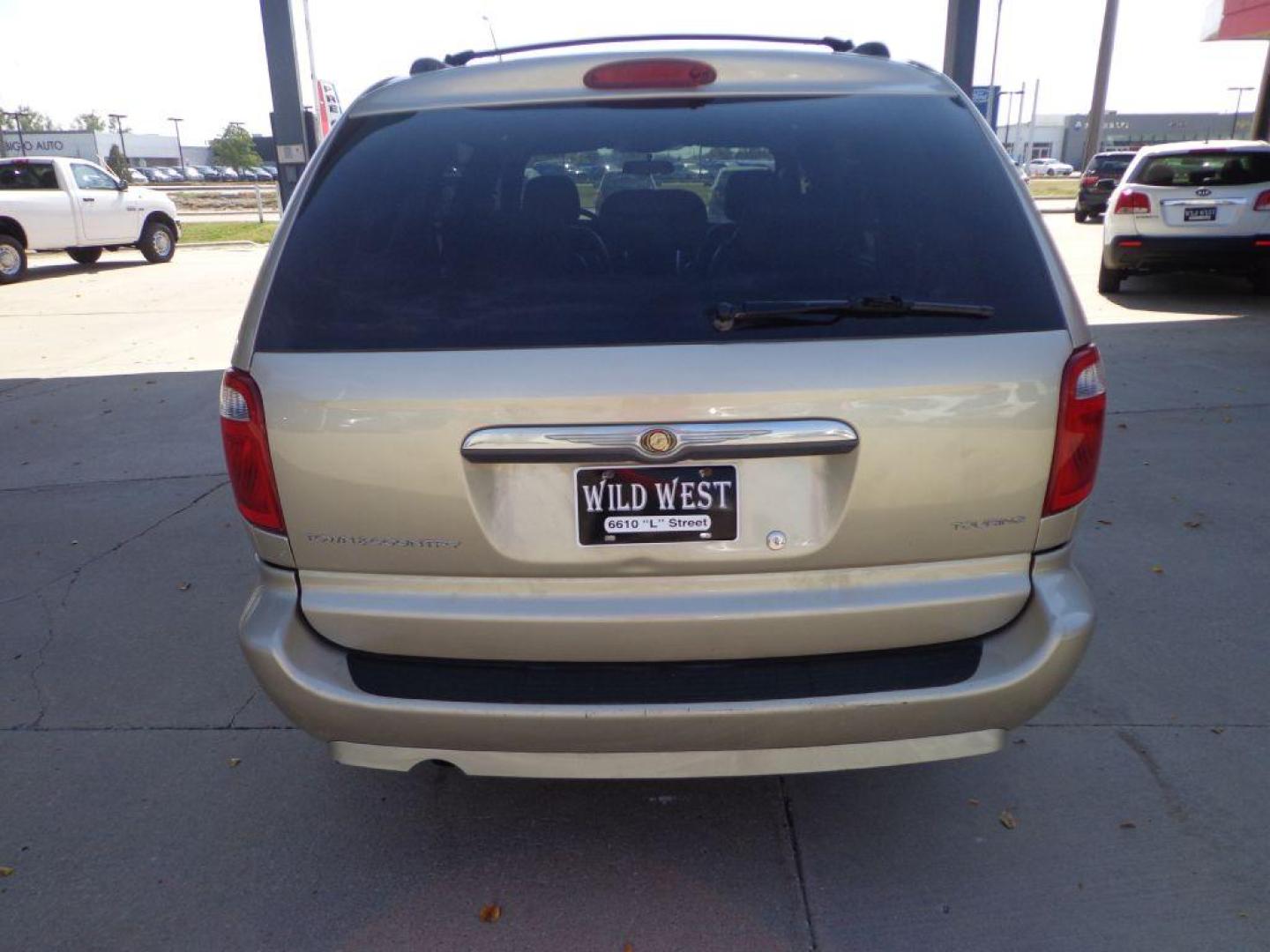 2007 TAN CHRYSLER TOWN and COUNTRY TOURING (2A4GP54LX7R) with an 3.8L engine, Automatic transmission, located at 6610 L St., Omaha, NE, 68117, (402) 731-7800, 41.212872, -96.014702 - FRESH TRADE, LOW MILEAGE, PRE-INSPECTED, HEATED LEATHER, POWER DOORS, COLD A/C AND NEWER TIRES! THERE IS SURFACE RUST PRESENT! *****We have found that most customers do the majority of their shopping online before visiting a dealership. For this reason we feel it necessary to have a competitive - Photo#4