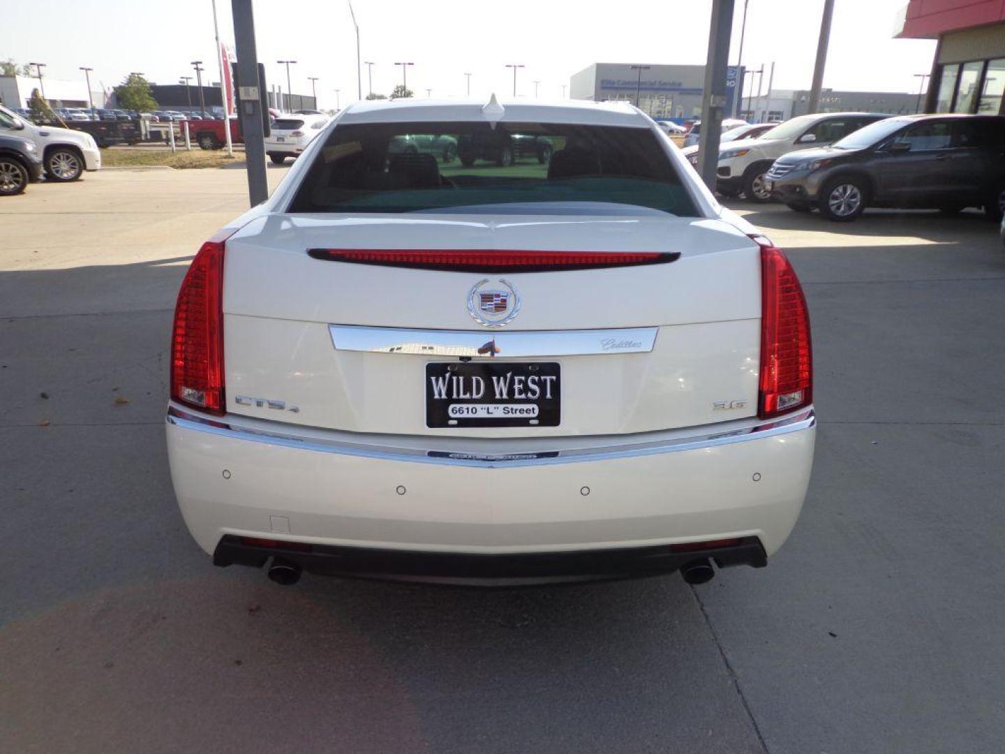 2011 WHITE CADILLAC CTS PREMIUM COLLECTION (1G6DS5ED5B0) with an 3.6L engine, Automatic transmission, located at 6610 L St., Omaha, NE, 68117, (402) 731-7800, 41.212872, -96.014702 - 2-OWNER, CLEAN CARFAX, LOW MILEAGE, LOADED WITH NAV, BACKUP CAM, SUNROOF AND NEWER TIRES! *****We have found that most customers do the majority of their shopping online before visiting a dealership. For this reason we feel it necessary to have a competitive price on our used vehicles right up - Photo#4