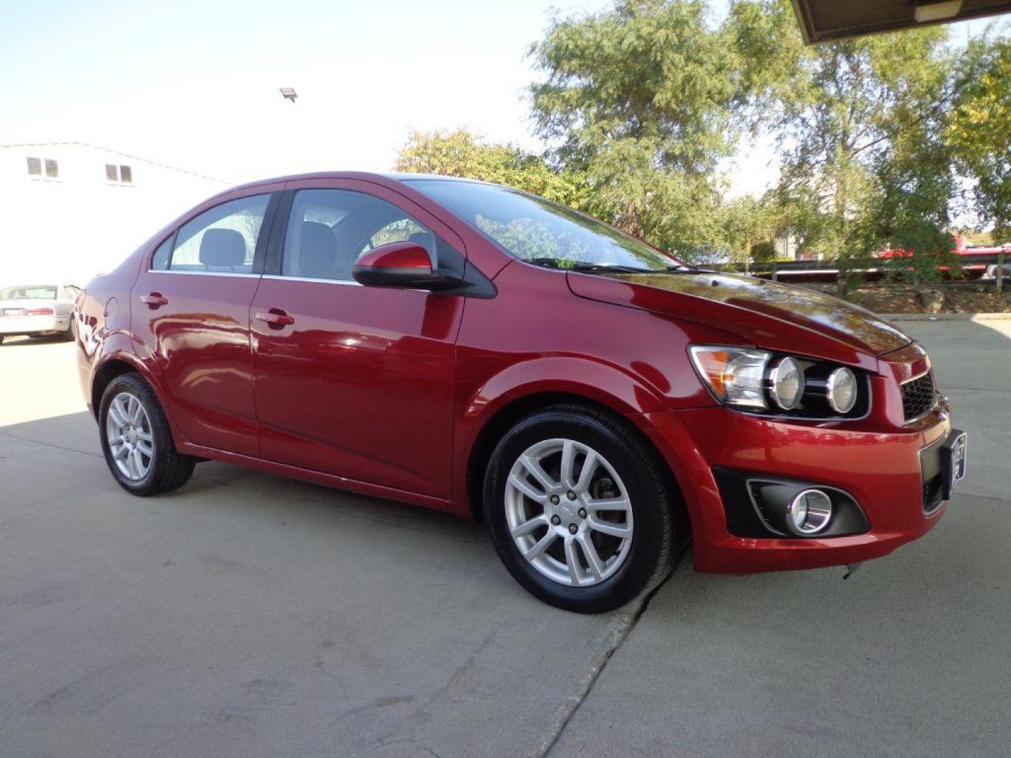 2013 RED CHEVROLET SONIC LT (1G1JC5SH2D4) with an 1.8L engine, Automatic transmission, located at 6610 L St., Omaha, NE, 68117, (402) 731-7800, 41.212872, -96.014702 - 1-OWNER, CLEAN CARFAX , LOW MILEAGE WITH NEWER TIRES! *****We have found that most customers do the majority of their shopping online before visiting a dealership. For this reason we feel it necessary to have a competitive price on our used vehicles right up front. We spend time researching the - Photo#2