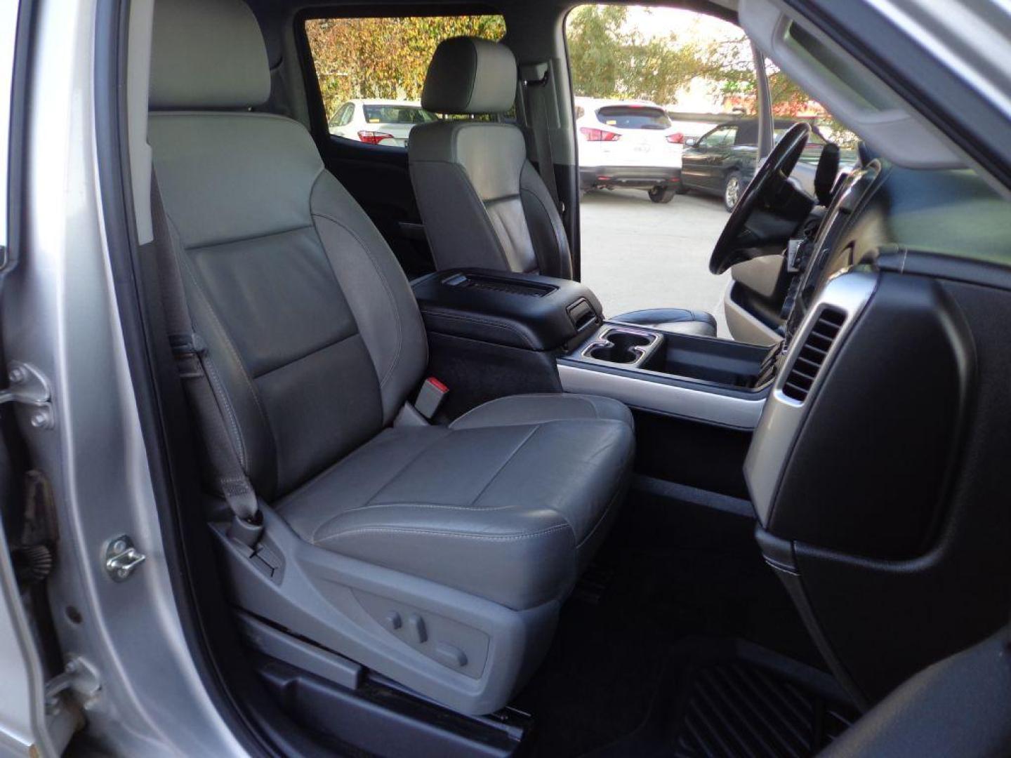 2016 SILVER CHEVROLET SILVERADO 1500 LTZ (3GCUKSECXGG) with an 5.3L engine, Automatic transmission, located at 6610 L St., Omaha, NE, 68117, (402) 731-7800, 41.212872, -96.014702 - 2-OWNER, CLEAN CARFAX, LOW MILEAGE LTZ WITH NEWER TIRES! *****We have found that most customers do the majority of their shopping online before visiting a dealership. For this reason we feel it necessary to have a competitive price on our used vehicles right up front. We spend time researchin - Photo#18