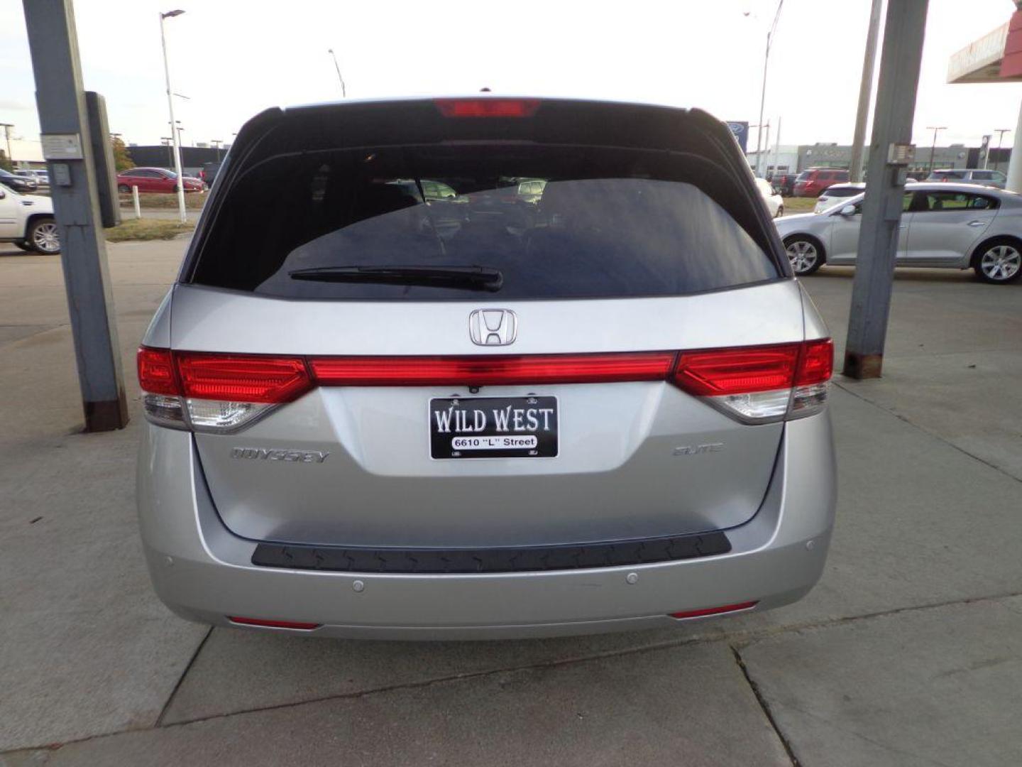 2015 SILVER HONDA ODYSSEY TOURING ELITE (5FNRL5H99FB) with an 3.5L engine, Automatic transmission, located at 6610 L St., Omaha, NE, 68117, (402) 731-7800, 41.212872, -96.014702 - 1-OWNER, CLEAN CARFAX WITH LOW MILEAGE, NEWER TIRES AND LOADED WITH OPTIONS! *****We have found that most customers do the majority of their shopping online before visiting a dealership. For this reason we feel it necessary to have a competitive price on our used vehicles right up front. We sp - Photo#4