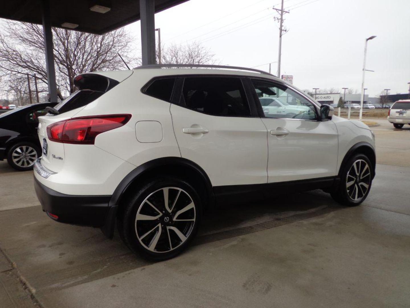 2018 WHITE NISSAN ROGUE SPORT SL (JN1BJ1CRXJW) with an 2.0L engine, Continuously Variable transmission, located at 6610 L St., Omaha, NE, 68117, (402) 731-7800, 41.212872, -96.014702 - 1-OWNER, CLEAN CARFAX, LOADED WITH PREMIUM PACKAGE! *****We have found that most customers do the majority of their shopping online before visiting a dealership. For this reason we feel it necessary to have a competitive price on our used vehicles right up front. We spend time researching the - Photo#3