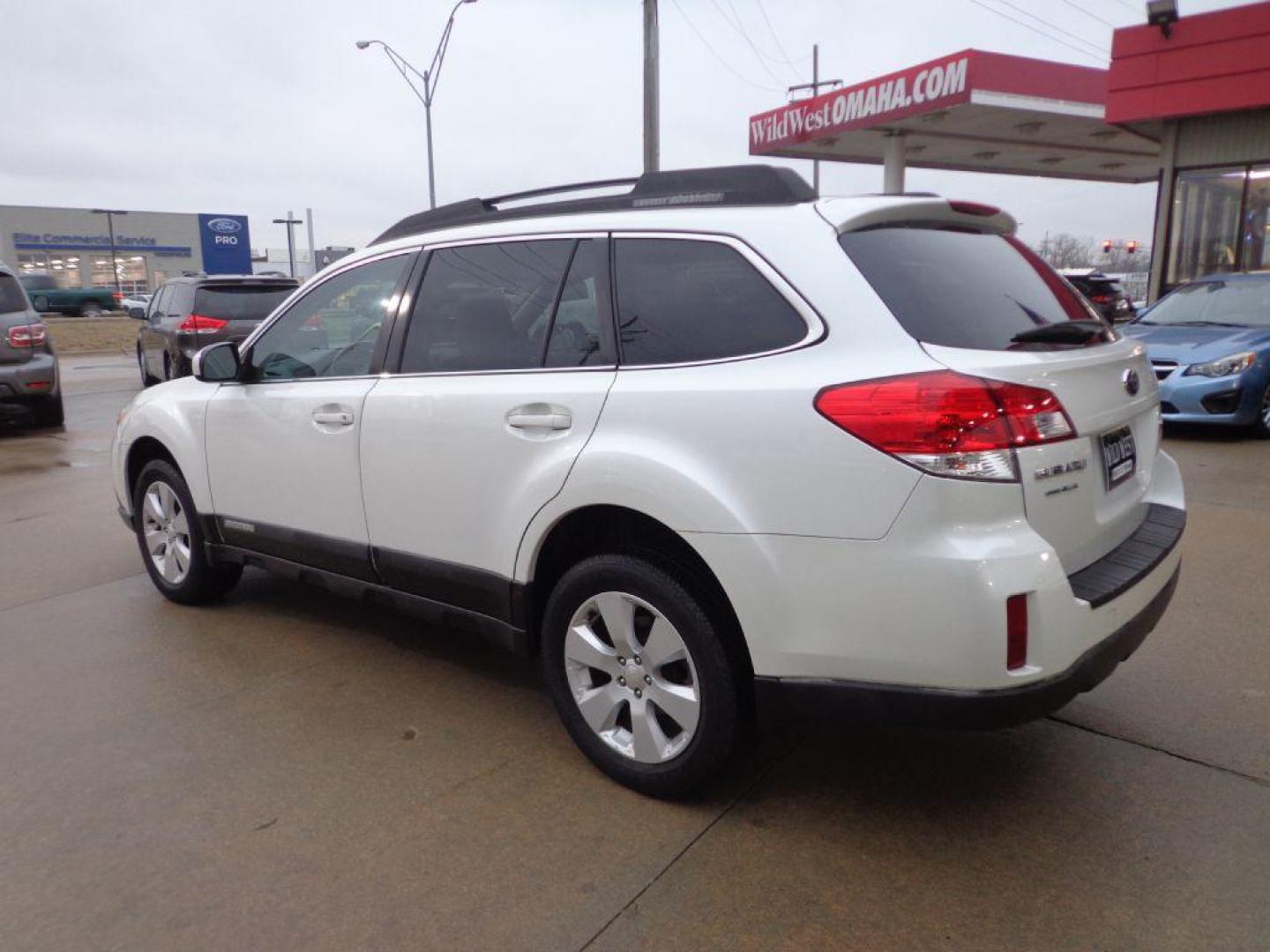 2012 WHITE SUBARU OUTBACK 2.5I PREMIUM (4S4BRBCC6C3) with an 2.5L engine, Continuously Variable transmission, located at 6610 L St., Omaha, NE, 68117, (402) 731-7800, 41.212872, -96.014702 - 1-OWNER, CLEAN CARFAX, LOW MILEAGE WITH HEATED SEATS! *****We have found that most customers do the majority of their shopping online before visiting a dealership. For this reason we feel it necessary to have a competitive price on our used vehicles right up front. We spend time researching t - Photo#5