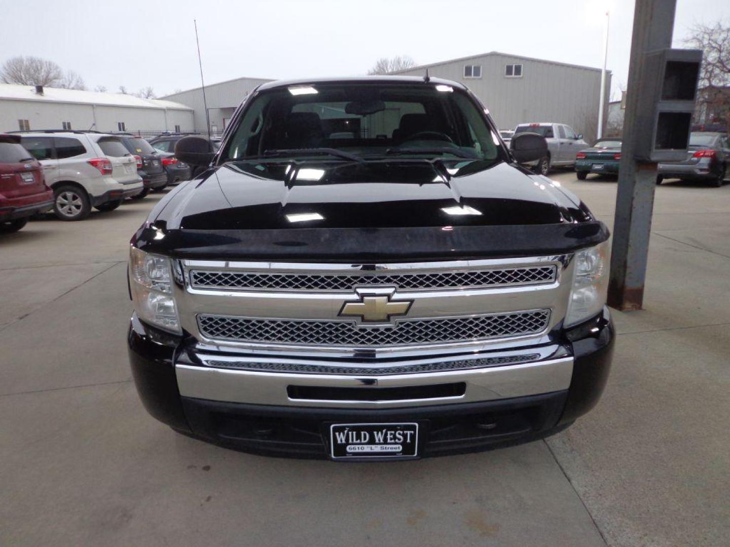 2011 BLACK CHEVROLET SILVERADO 1500 LS (3GCPKREA0BG) with an 4.8L engine, Automatic transmission, located at 6610 L St., Omaha, NE, 68117, (402) 731-7800, 41.212872, -96.014702 - Photo#1