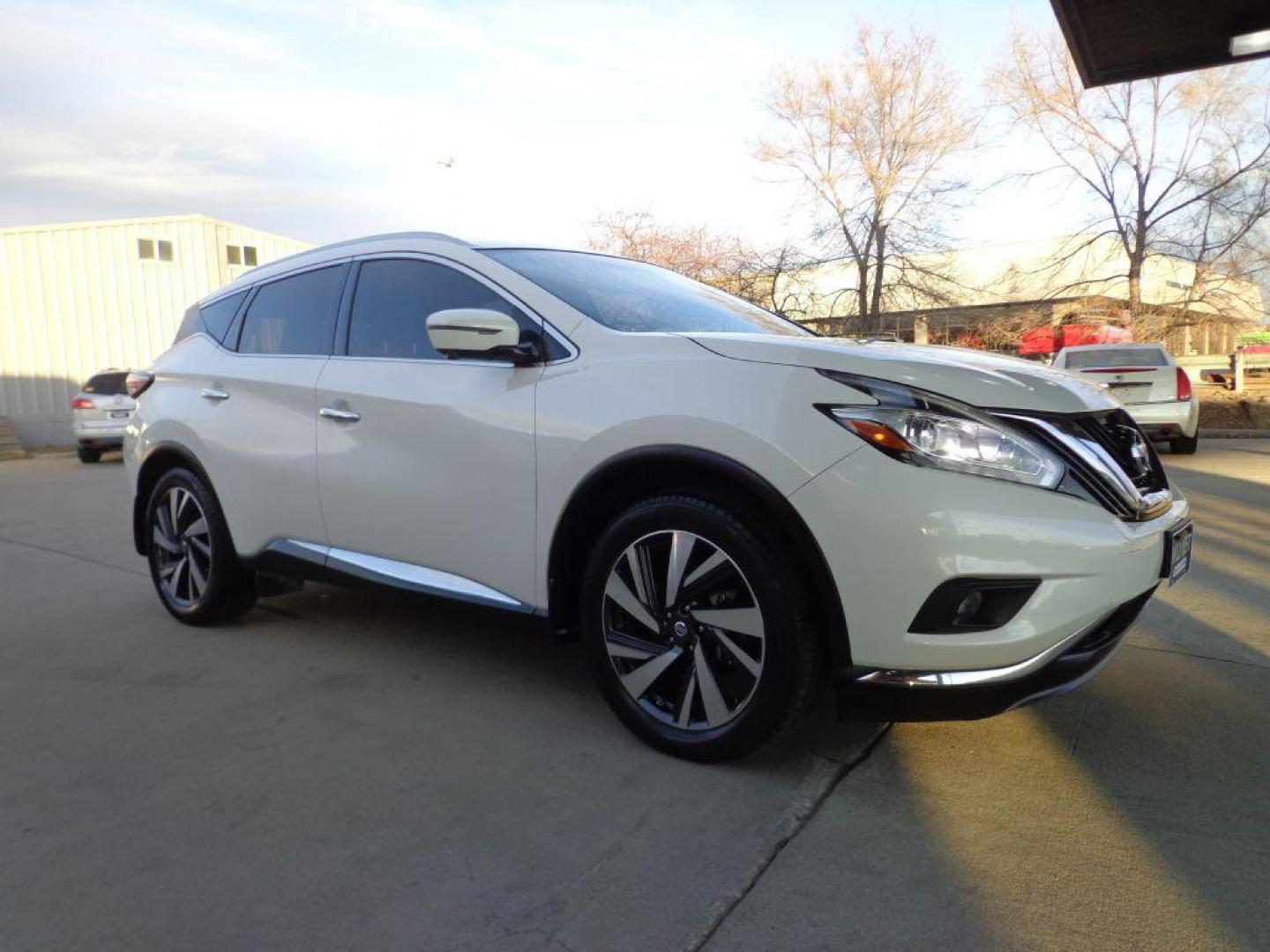 2016 WHITE NISSAN MURANO SL (5N1AZ2MH1GN) with an 3.5L engine, Continuously Variable transmission, located at 6610 L St., Omaha, NE, 68117, (402) 731-7800, 41.212872, -96.014702 - SHARP PLATINUM MODEL LOADED WITH OPTIONS AND NEWER TIRES! *****We have found that most customers do the majority of their shopping online before visiting a dealership. For this reason we feel it necessary to have a competitive price on our used vehicles right up front. We spend time researchi - Photo#2