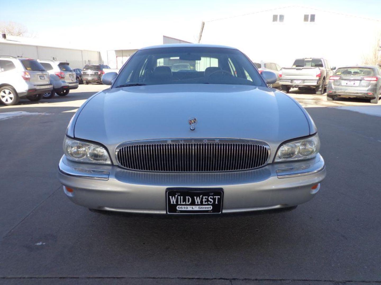 2002 GRAY BUICK PARK AVENUE (1G4CW54K524) with an 3.8L engine, Automatic transmission, located at 6610 L St., Omaha, NE, 68117, (402) 731-7800, 41.212872, -96.014702 - SHARP PARK AVE WITH DESCENT MILEAGE, RUNS AND DRIVES GREAT! *****We have found that most customers do the majority of their shopping online before visiting a dealership. For this reason we feel it necessary to have a competitive price on our used vehicles right up front. We spend time researchi - Photo#1