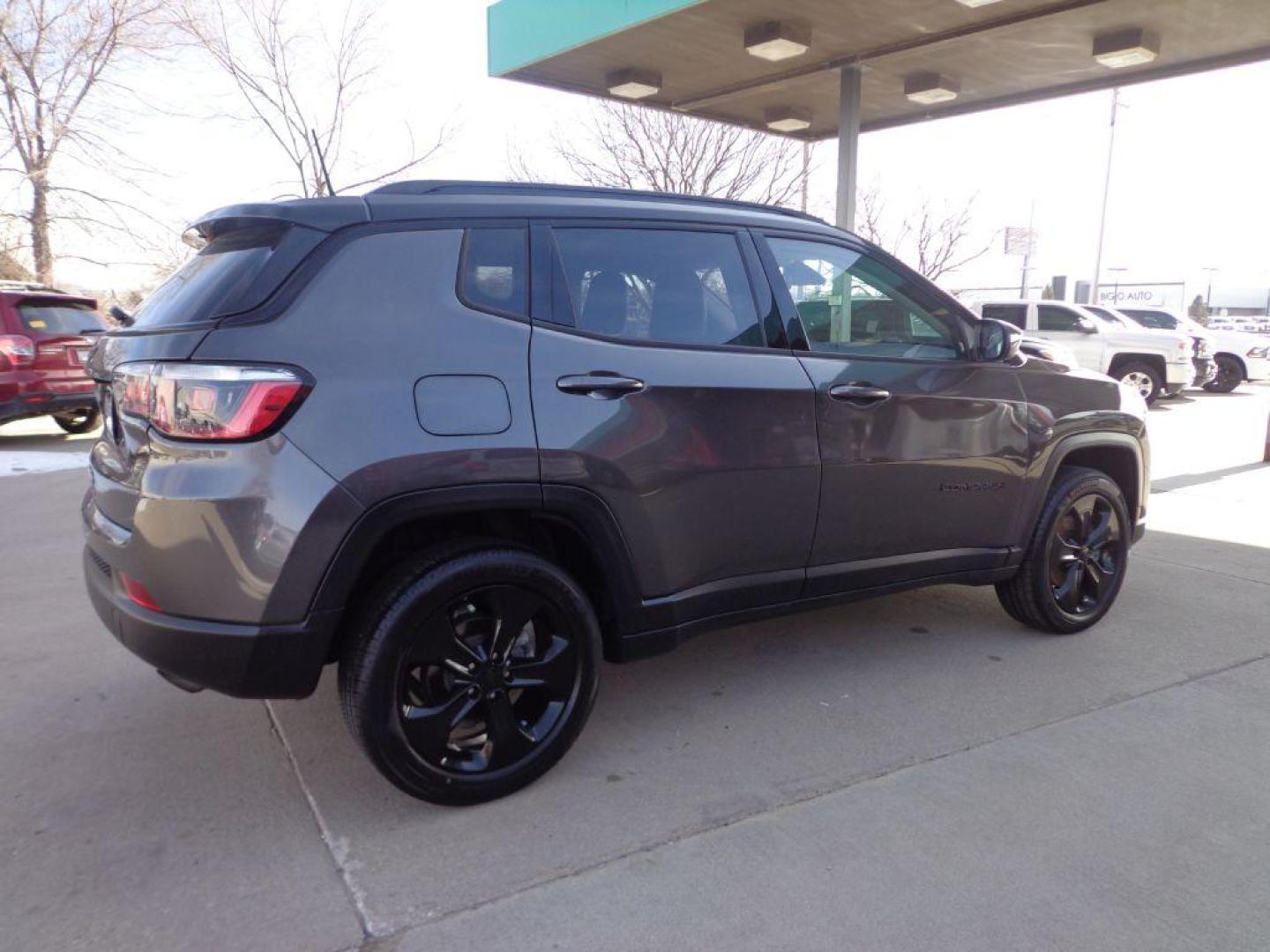 2018 BLACK JEEP COMPASS ALTITUDE (3C4NJDBB2JT) with an 2.4L engine, Automatic transmission, located at 6610 L St., Omaha, NE, 68117, (402) 731-7800, 41.212872, -96.014702 - 1-OWNER, CLEAN CARFAX, LOW MILEAGE, HEATED LEATHER/WHEEL, PANORAMIC ROOF, SPECIAL EDITION BLACKOUT PACKAGE REMOTE START, APPLE CARPLAY/ANDROID AND NEWER TIRES! *****We have found that most customers do the majority of their shopping online before visiting a dealership. For this reason we feel - Photo#3