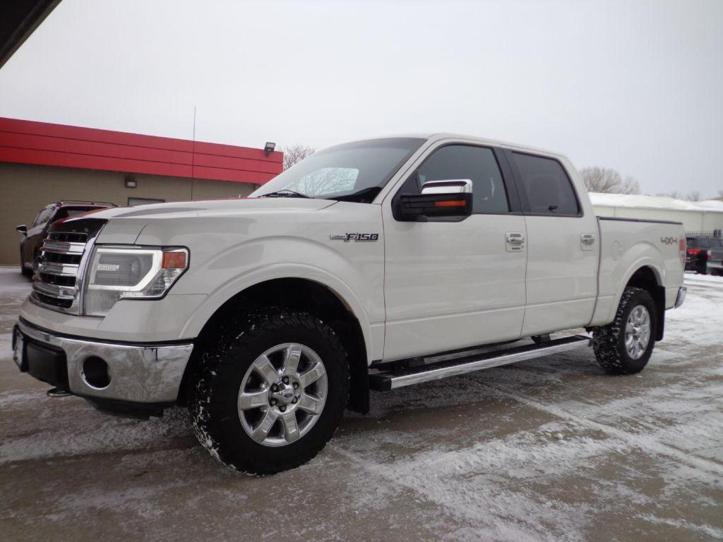 2013 WHITE FORD F150 SUPERCREW (1FTFW1EF6DF) with an 5.0L engine, Automatic transmission, located at 6610 L St., Omaha, NE, 68117, (402) 731-7800, 41.212872, -96.014702 - Photo#0